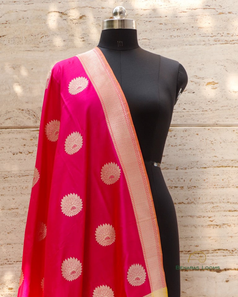 Pink Handwoven Pure Kataan Silk Kadhua Buti Banarasi Dupatta