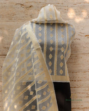 Load image into Gallery viewer, Handwoven Pure Kora Silk Handwoven Benarasi Dyebale Dupatta
