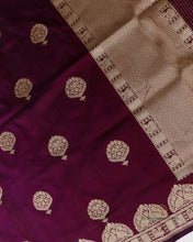 Load image into Gallery viewer, Wine Handwoven Pure Kataan Silk Kadhua Shikargah Dupatta
