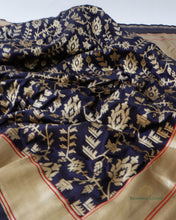 Load image into Gallery viewer, Dark Navy Blue Handwoven Pure Kataan Silk Brocade Jaal Benarasi Saree.
