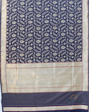 Load image into Gallery viewer, Dark Navy Blue Handwoven Pure Kataan Silk Brocade Jaal Benarasi Saree.
