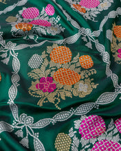 Load image into Gallery viewer, Green Handwoven Pure Kataan Silk Kadhua Jangla Banarasi Saree With Meenakari
