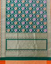 Load image into Gallery viewer, Green Handwoven Pure Kataan Silk Kadhua Jangla Banarasi Saree With Meenakari
