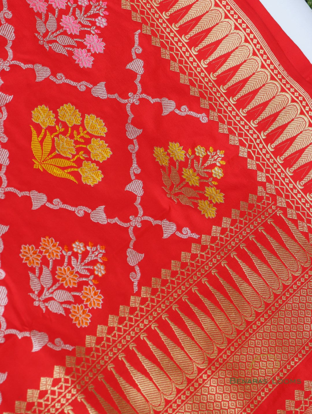 Red Handwoven Pure Kataan Silk Kadhua Jangla Banarasi Saree
