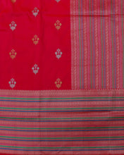 Load image into Gallery viewer, Handwoven Pure Kataan Silk Kadhua Buti Banarasi Saree
