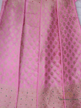Load image into Gallery viewer, Eesha Light Pink Handwoven Pure Kataan Silk Banarasi Kalidar Lehenga
