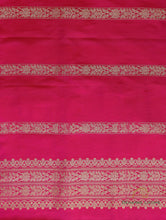 Load image into Gallery viewer, Pink Handwoven Banarasi Jangla Pure Silk Saree
