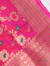 Load image into Gallery viewer, Pink Handwoven Banarasi Jangla Pure Silk Saree
