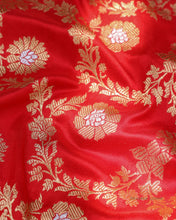 Load image into Gallery viewer, Red Handwoven Kadhua Jangla Banarasi Dupatta
