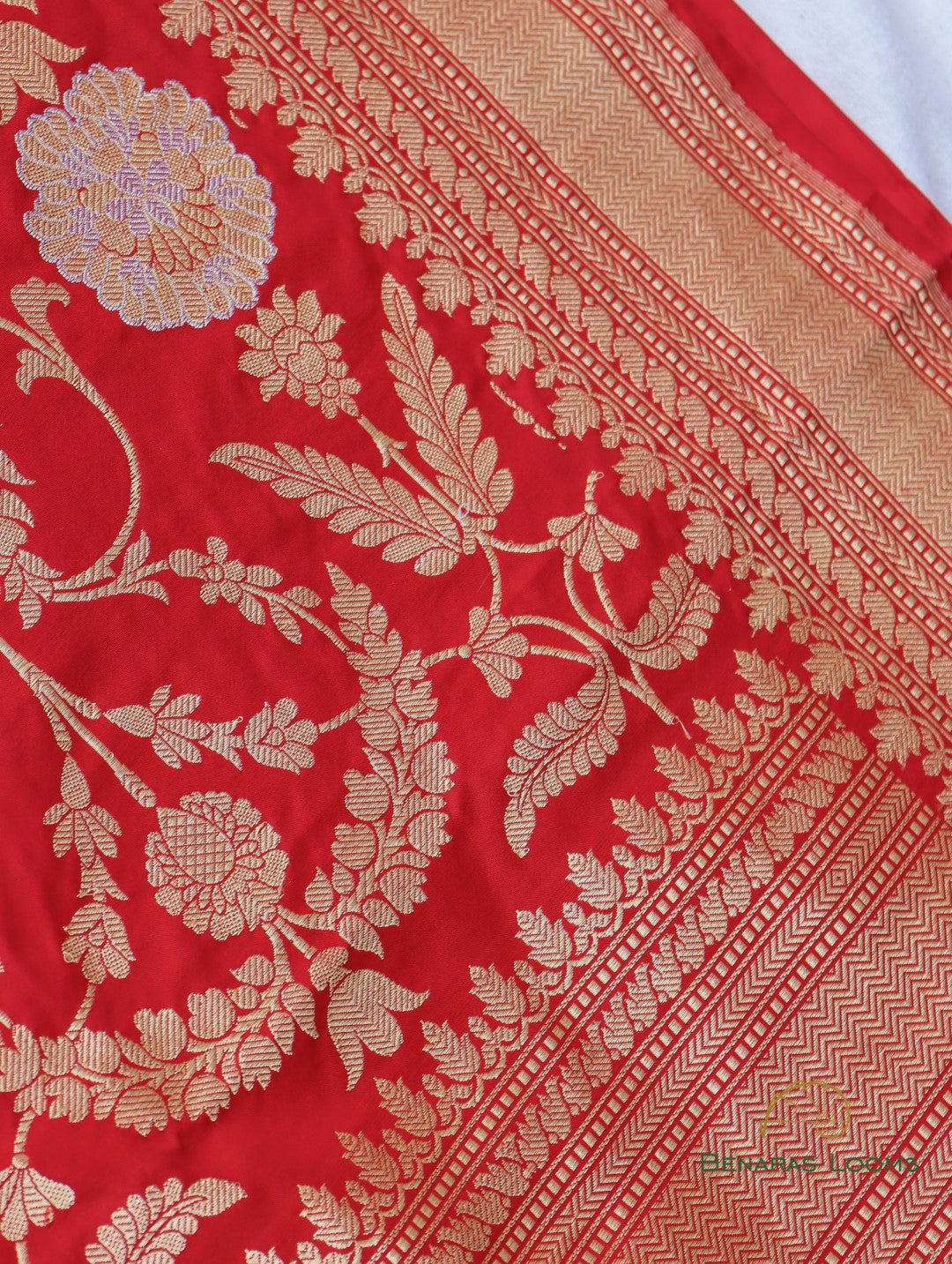 Red Handwoven Pure Kataan Silk Banarasi Saree