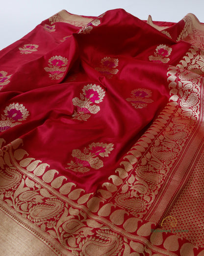 Maroon Handwoven Pure Kataan Silk Kadhua Floral Buti Banarasi Saree